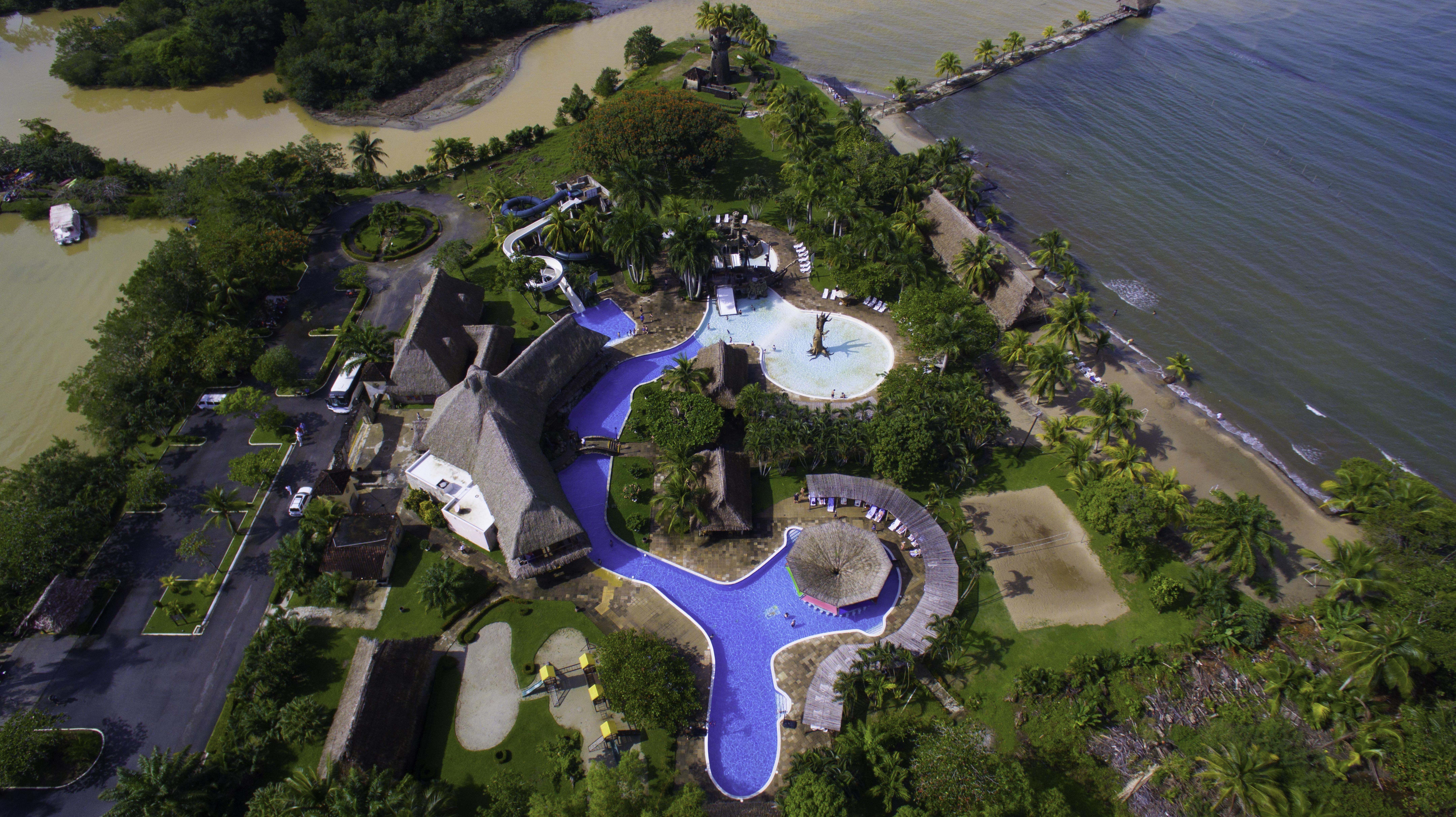 Amatique Bay Hotel Puerto Barrios Exterior photo