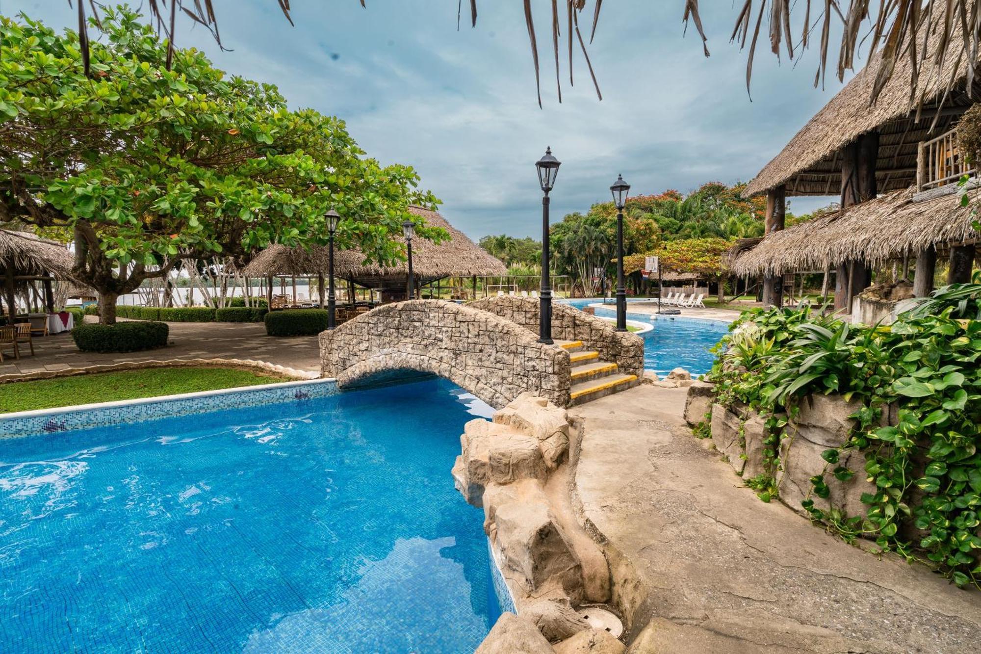 Amatique Bay Hotel Puerto Barrios Exterior photo