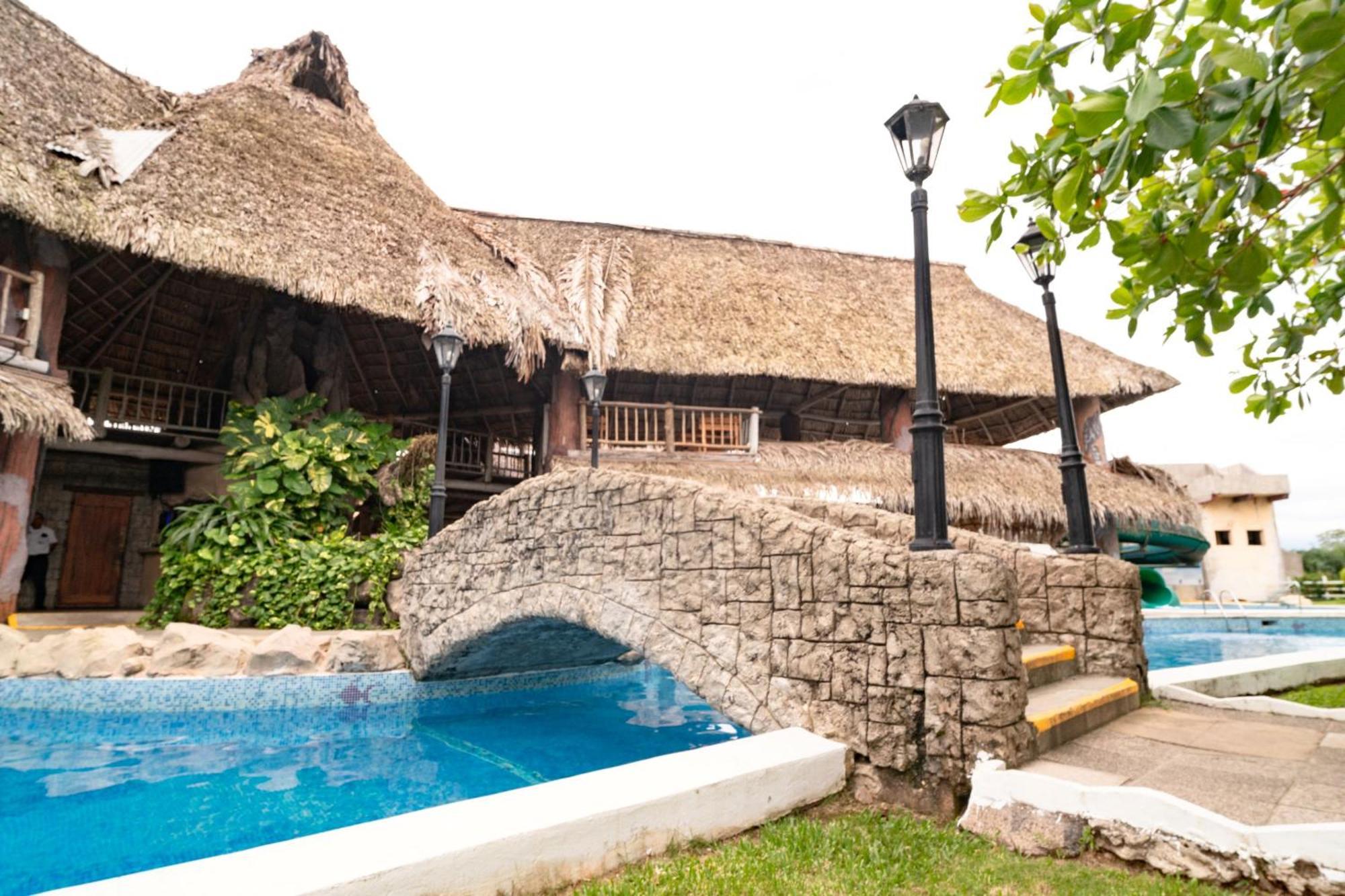 Amatique Bay Hotel Puerto Barrios Exterior photo