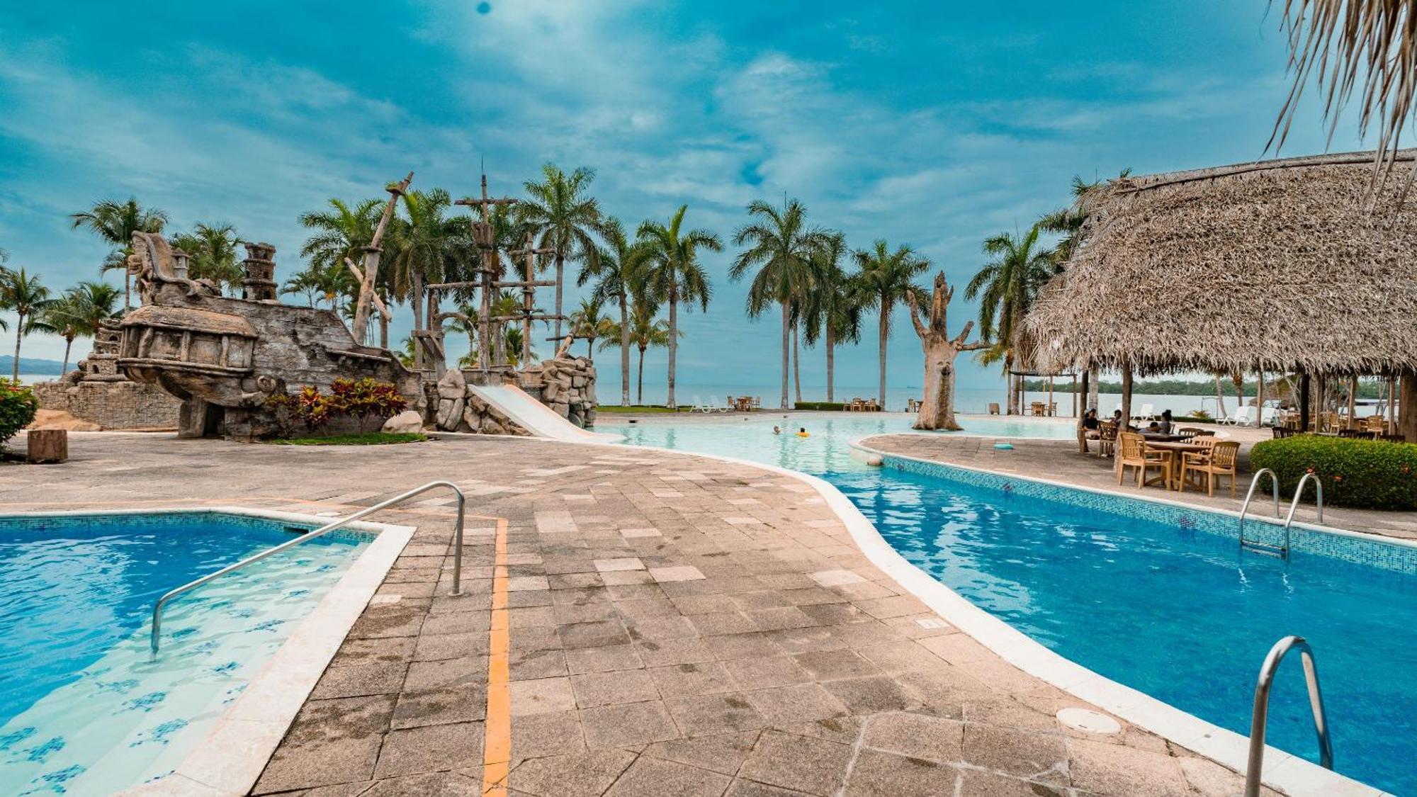 Amatique Bay Hotel Puerto Barrios Exterior photo