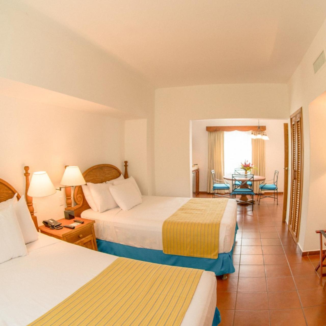 Amatique Bay Hotel Puerto Barrios Exterior photo